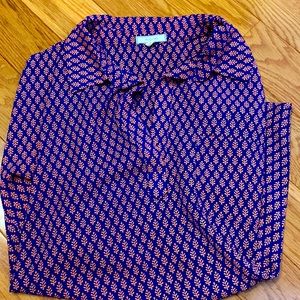 Pleoine Large top in excellent condition.